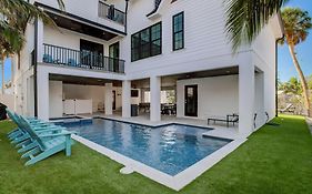 303 Pine Ave Anna Maria